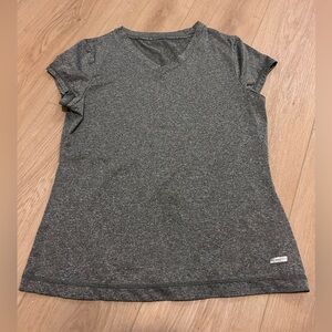 Athletic works Women’s Grey Dri-More Tech V Neck short sleeve top Size Medium